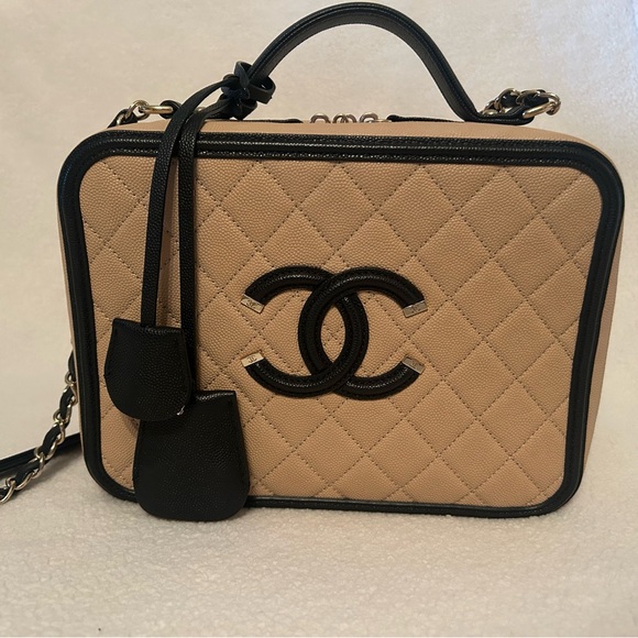 CHANEL Large Filigree Tan and Black Quilted Caviar Women's Bag - Picture 2 of 11